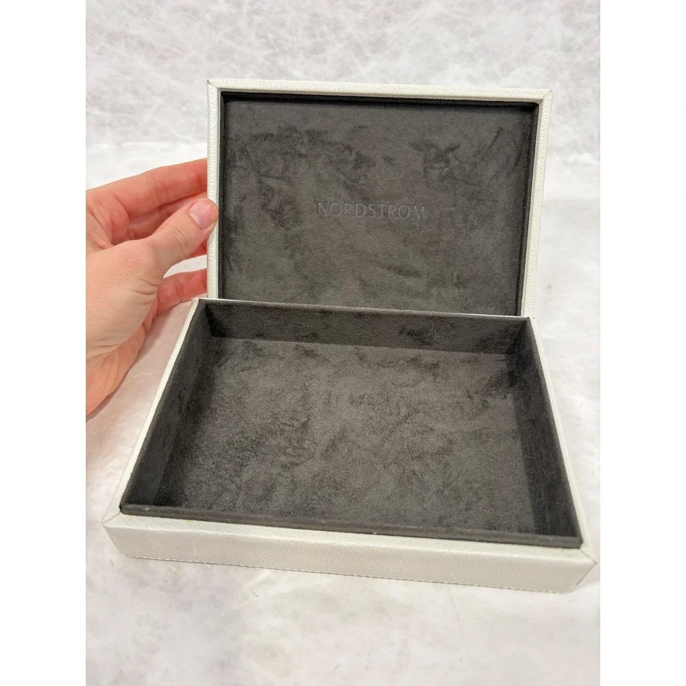 Nordstrom White Faux Leather Jewelry Box Rectangle Storage Case Valet Tray